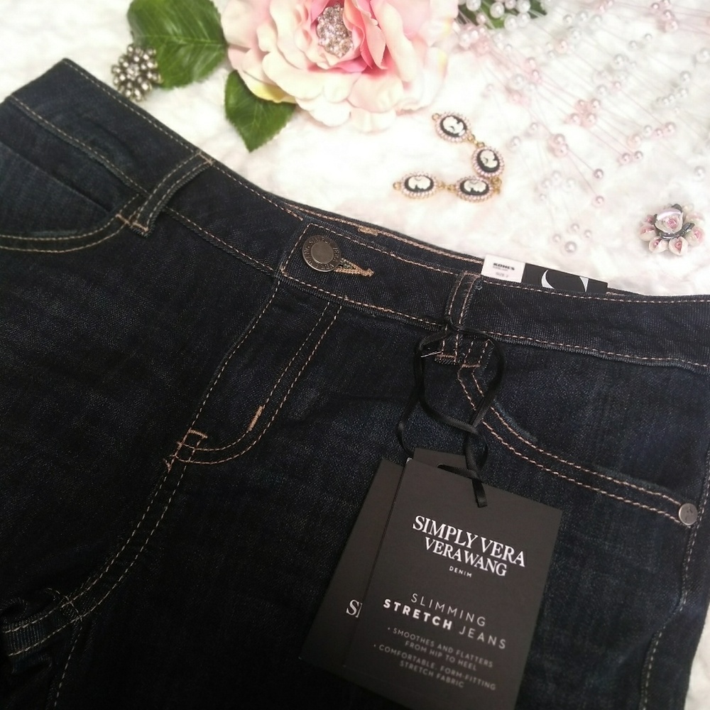 🌹Simply Vera Slimming Jeans Straight Sz 2 NWT